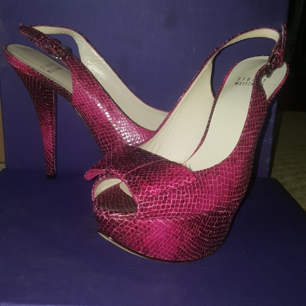 Stuart Weitzman pumps